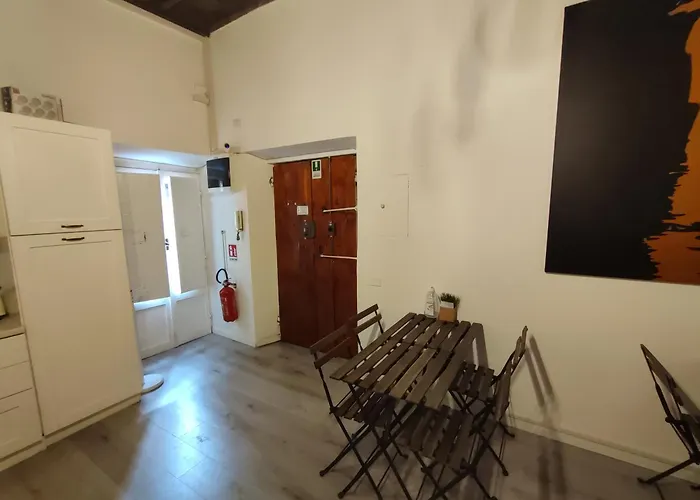 Giubbonari Street Roma