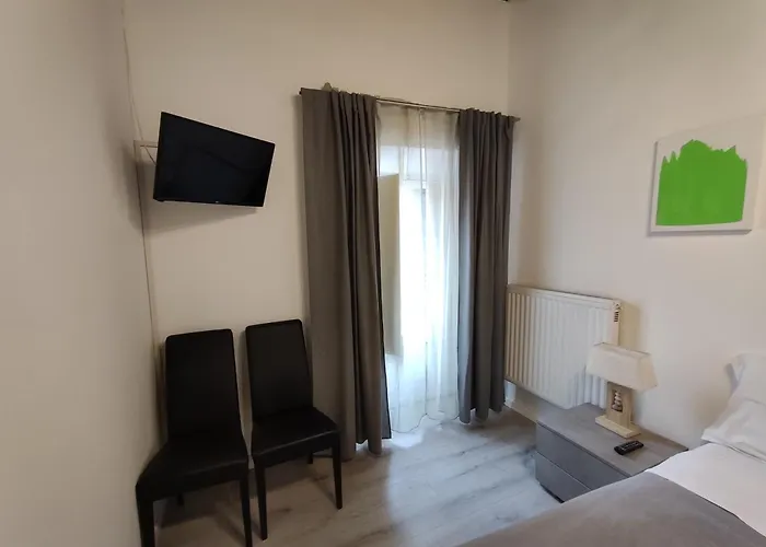 Giubbonari Street 3*